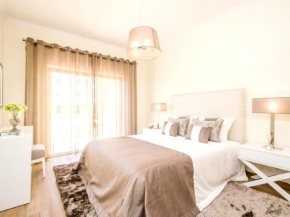 Spacious apartment in Albufeira with pool and terrace